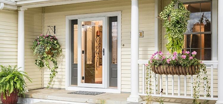 screen door installation in Mecca